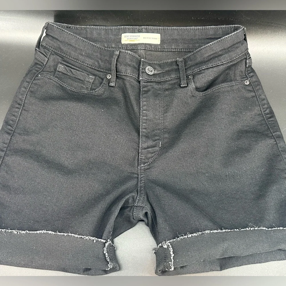 Levi's Black‎ Cutoff Mid Rise Denim Shorts Sz 6